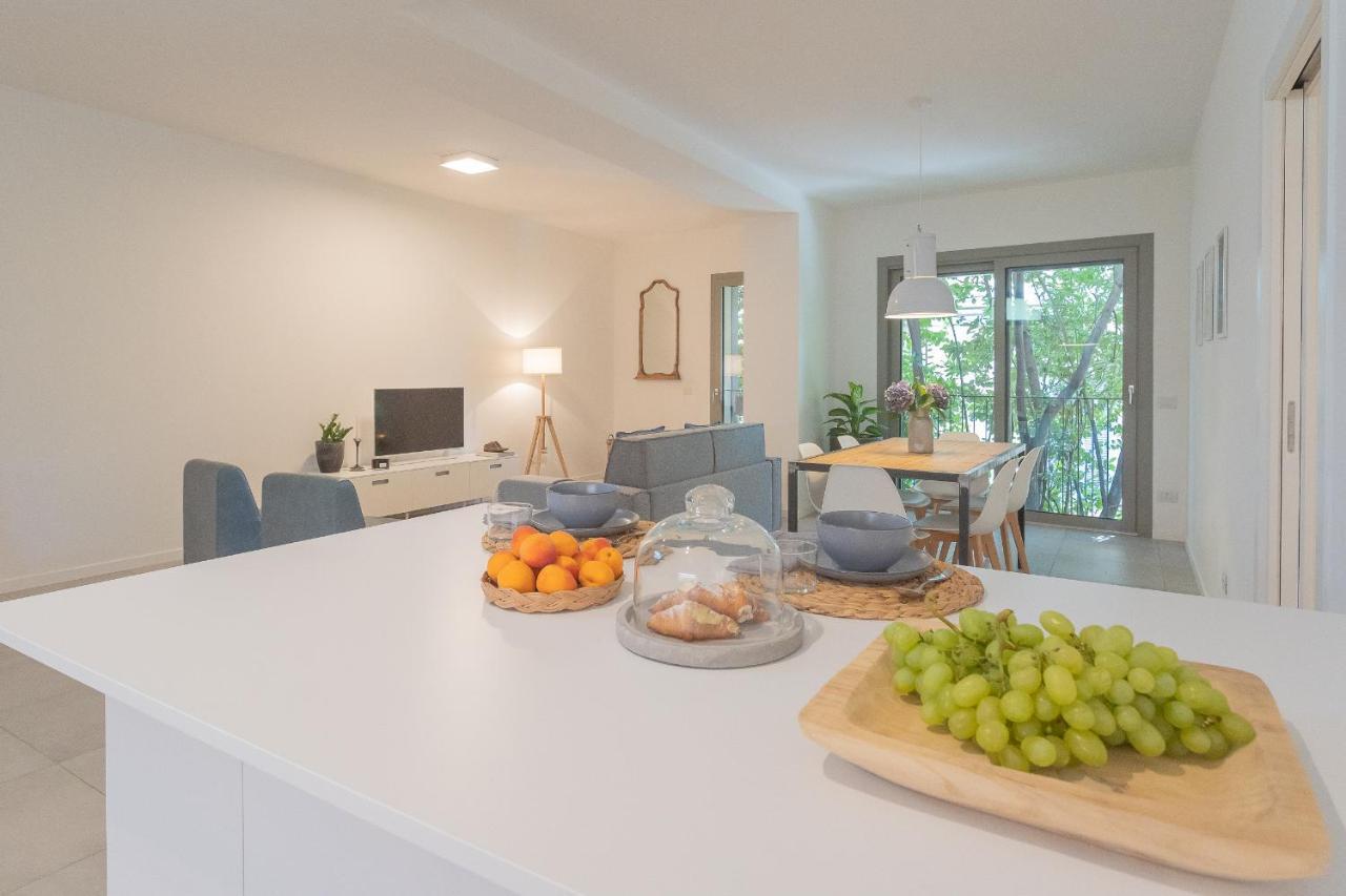 Ginepro & Salvia Apartments In Como By Rent All コモ エクステリア 写真