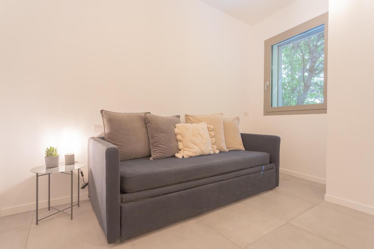 Ginepro & Salvia Apartments In Como By Rent All コモ エクステリア 写真