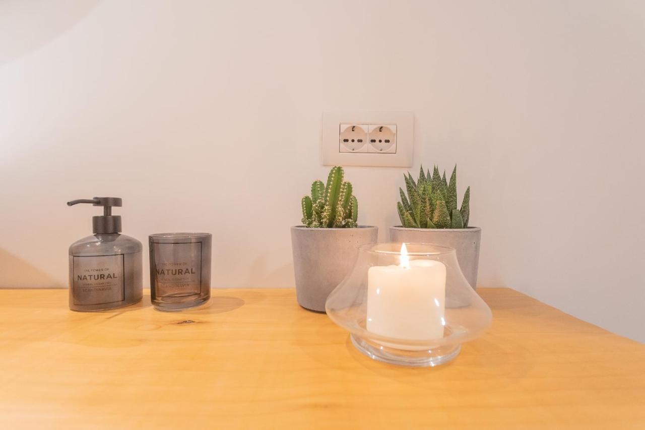 Ginepro & Salvia Apartments In Como By Rent All コモ エクステリア 写真